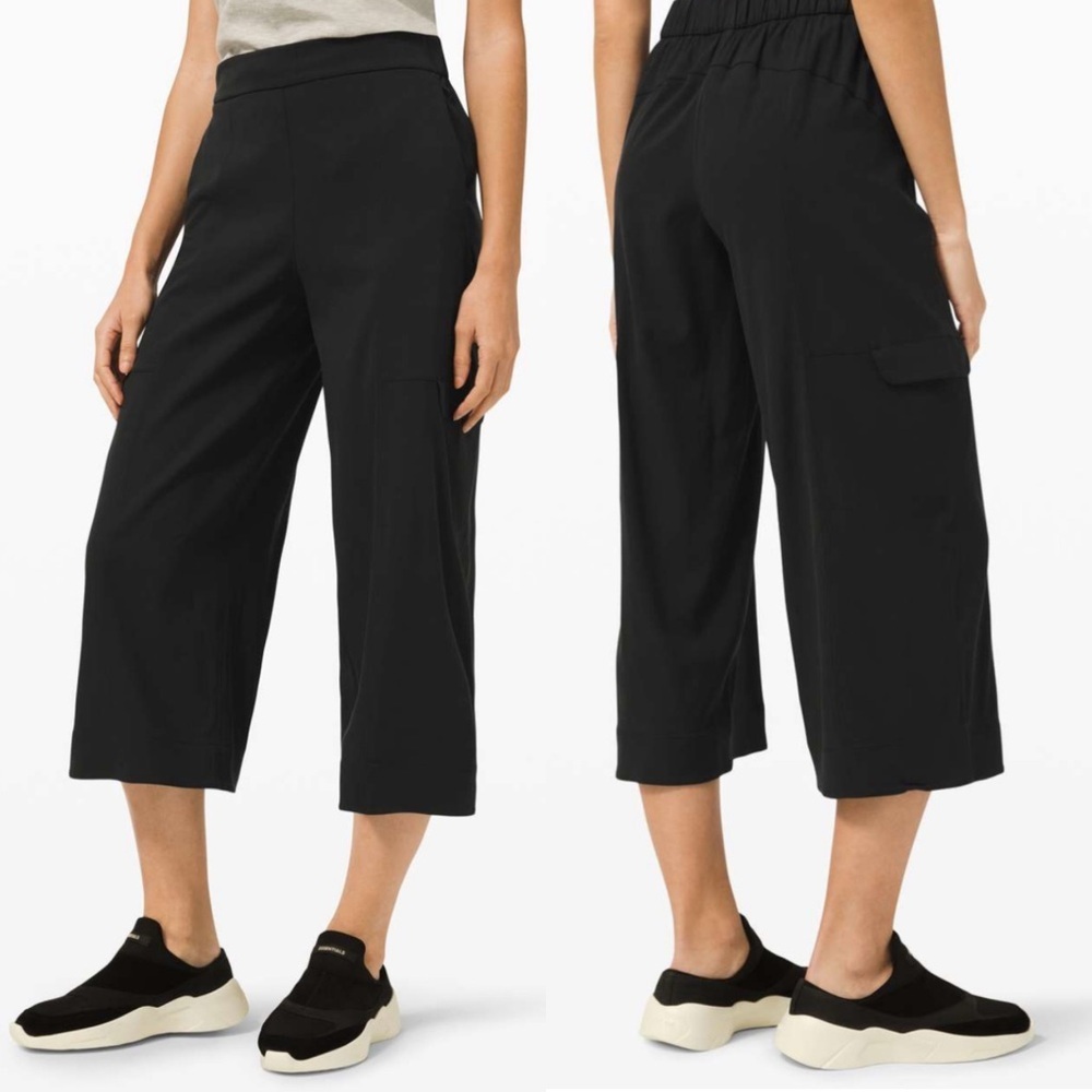 Lululemon Metropolis Maven High Rise Crop in Black - Size 2